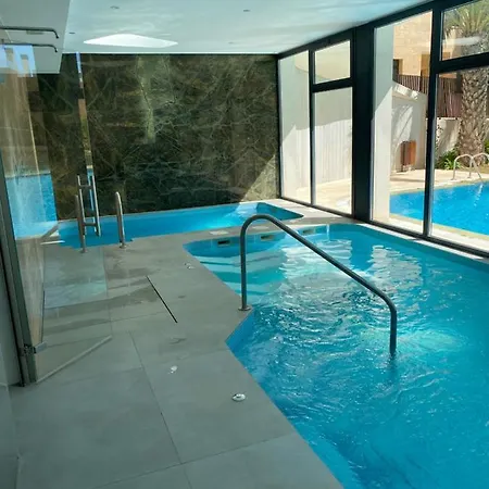 Beachfront Penthouse! * 빌라조요사